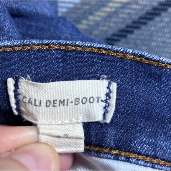 Madewell Cali demi boot jeans medium wash raw hem - Picture 6 of 12